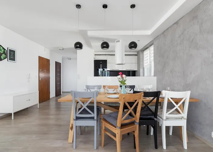 Avia Three Bedroom Two Balcony Ac & Parking By Renters