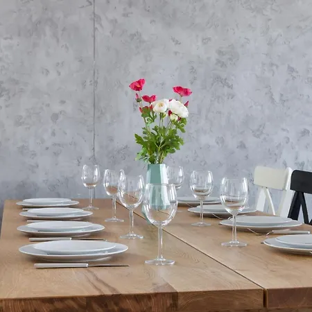 Avia Three Bedroom Two Balcony Ac & Parking By Renters Lägenhet *