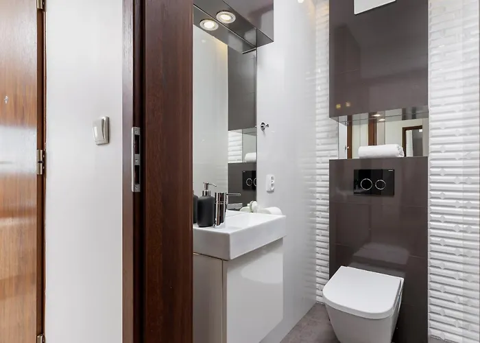 Appartement Avia Three Bedroom Two Balcony Ac & Parking By Renters *