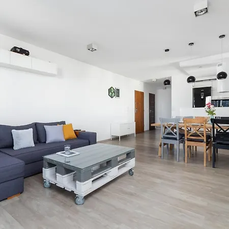 公寓 Avia Three Bedroom Two Balcony Ac & Parking By Renters